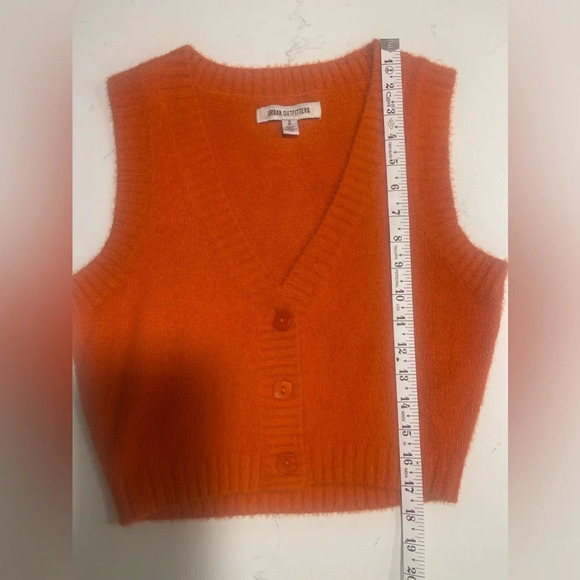 Urban Outfitters | Cropped Orange Fuzzy Buttoned Vest Size Small - Picture 4 of 4